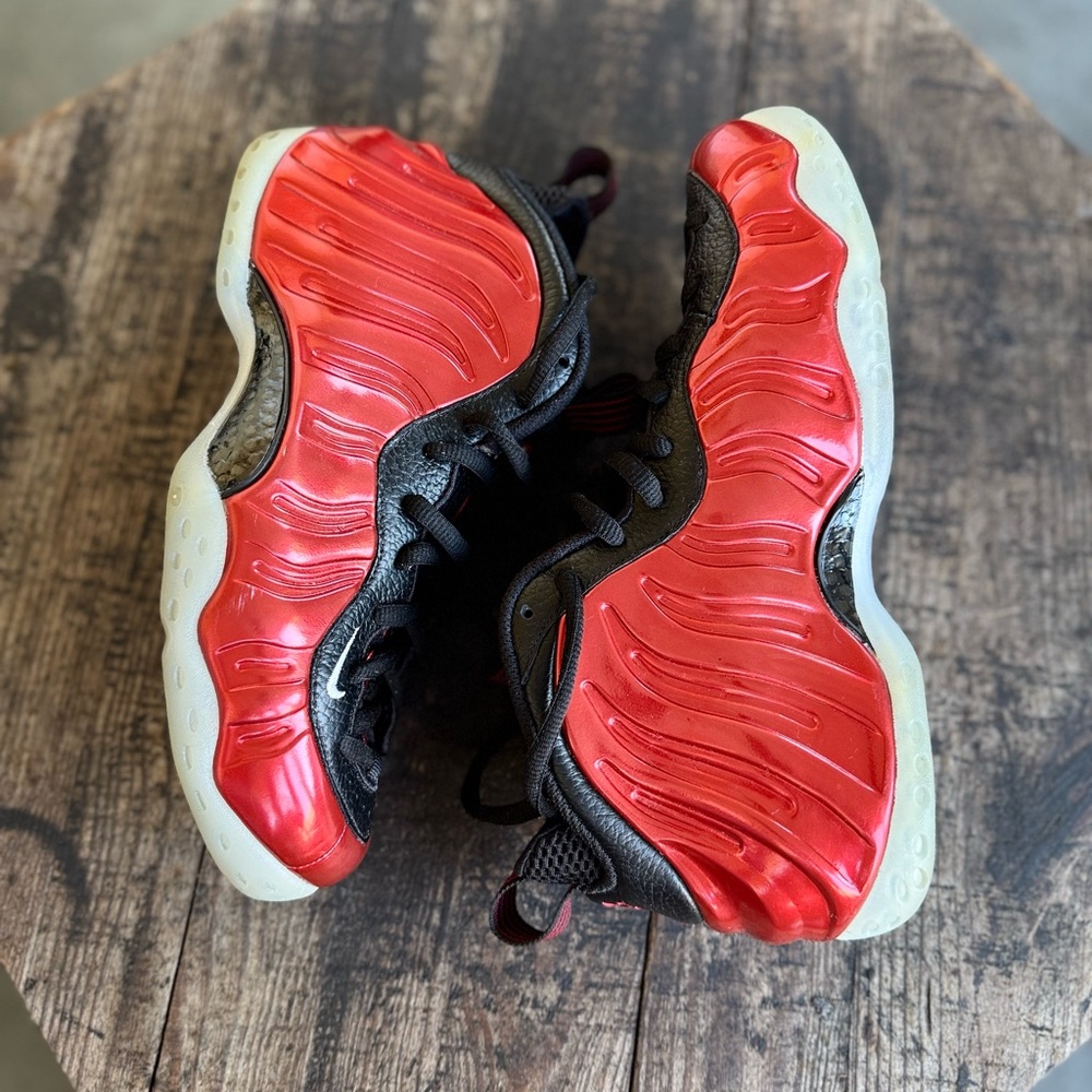 Men’s Red and Black Sneakers - Picture 2 of 3